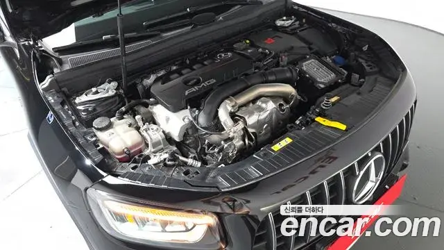 Mercedes-Benz GLB-Class 2025 — Photo 6/20