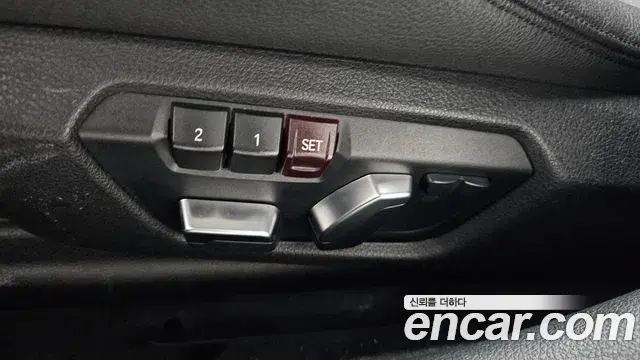 BMW 1 Series 2019 — Şəkil 18/32