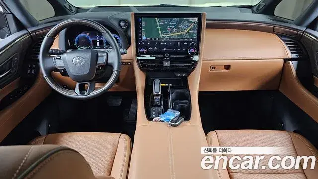Toyota Alphard 2025 — Photo 7/20