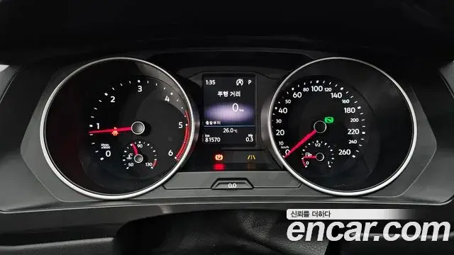 Volkswagen Tiguan 2018 — Şəkil 11/32