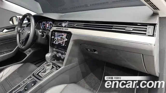 Volkswagen Arteon 2020 — Şəkil 14/33