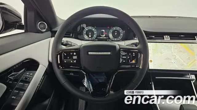 Land Rover Range Rover Evoque 2026 — Photo 15/20
