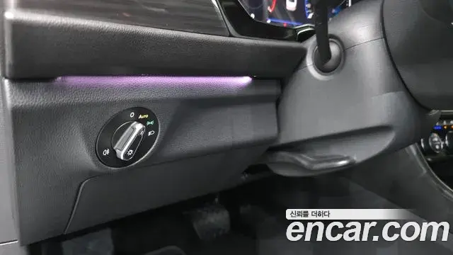 Volkswagen Jetta 2022 — Şəkil 14/32