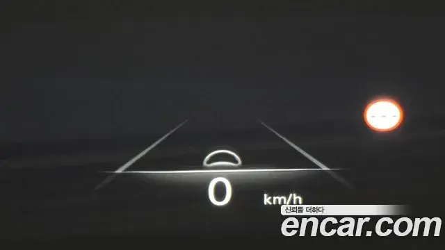 Genesis Electrified G80 2022 — Photo 16/20