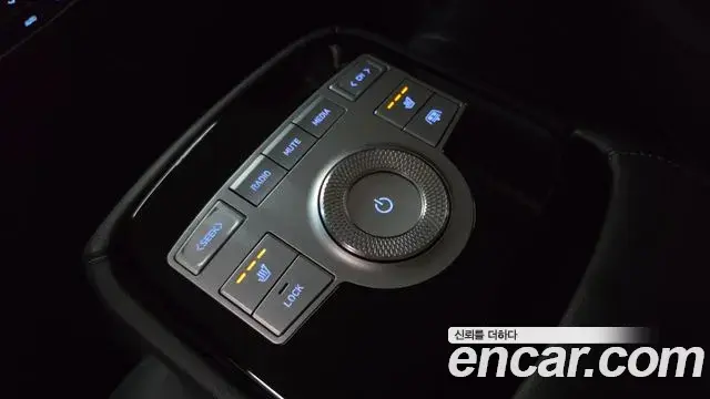 Genesis Electrified G80 2022 — Photo 19/20