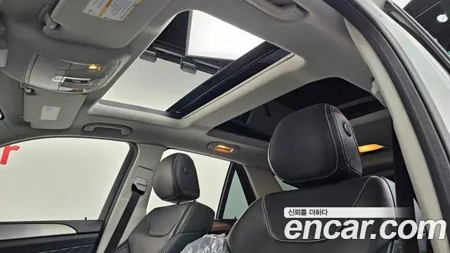Mercedes-Benz GLE-Class 2018 — Şəkil 21/33