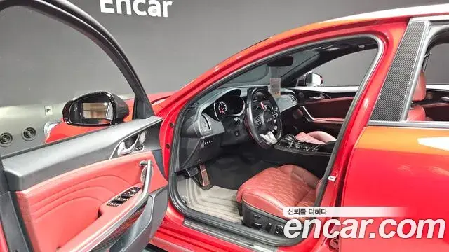 Kia Stinger 2021 — Photo 10/20