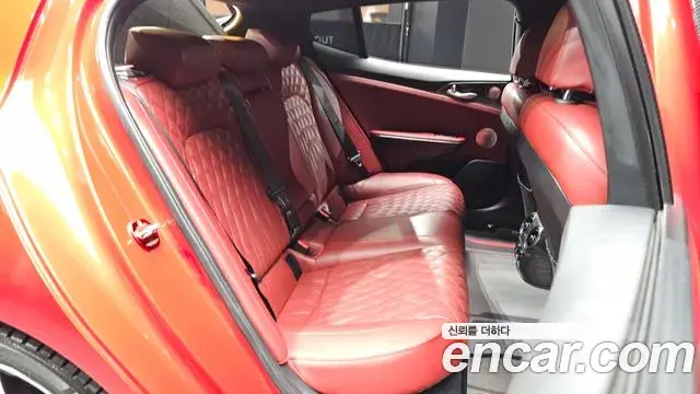 Kia Stinger 2021 — Photo 11/20