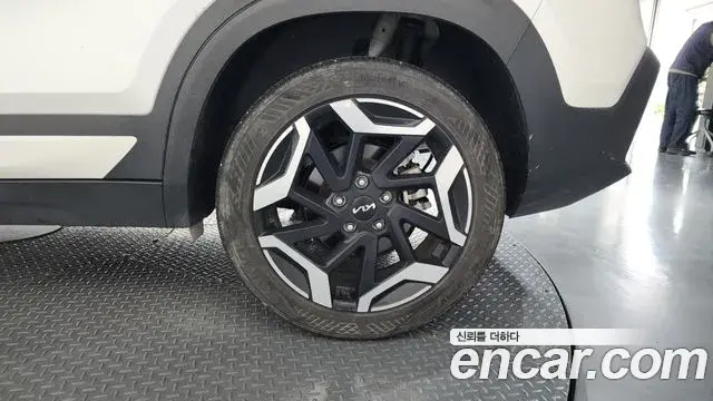 Kia Seltos 2024 — Photo 17/32