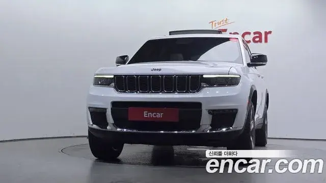Jeep Grand Cherokee 2023 — Photo 3/20