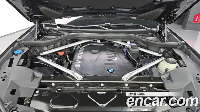 BMW X6 2025 — Photo 6/20