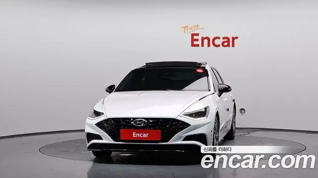 Hyundai Sonata Hybrid 2022 — Şəkil 25/32