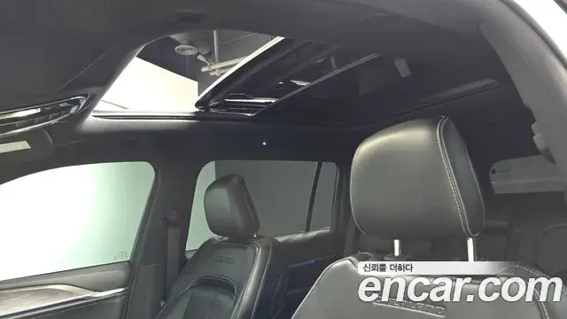Jeep Grand Cherokee 2021 — Şəkil 2/32