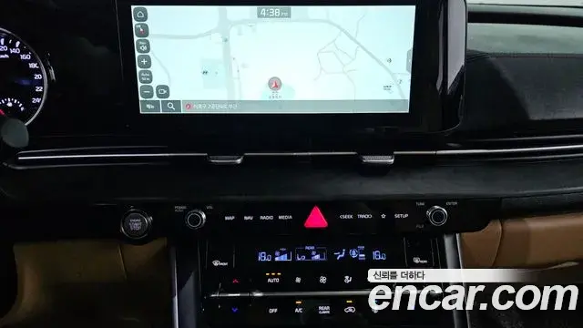 Kia Carnival 2021 — ფოტო 20/20