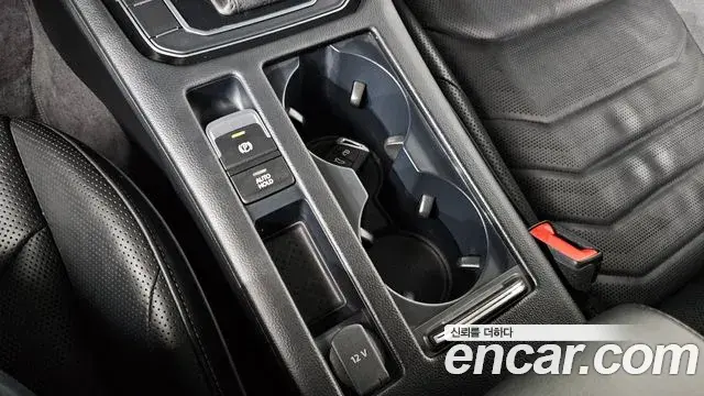 Volkswagen Arteon 2019 — ფოტო 36/37