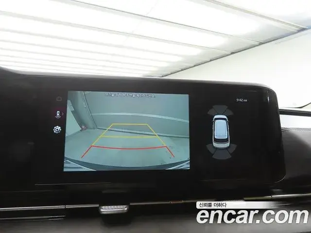 Kia Carnival 2021 — Photo 13/20