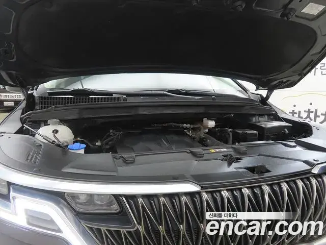 Kia Carnival 2021 — Photo 18/20