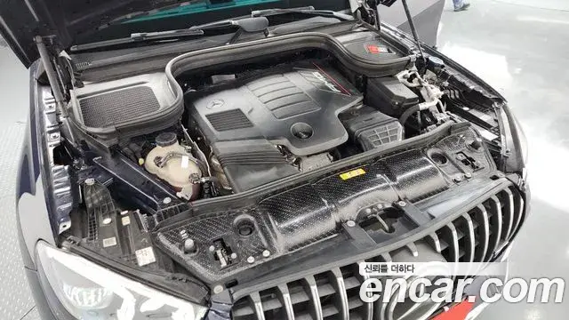 Mercedes-Benz GLE-Class 2021 — Photo 6/20