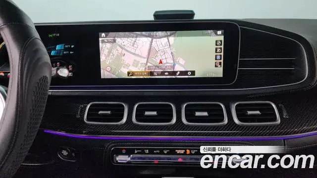 Mercedes-Benz GLE-Class 2021 — Photo 12/20