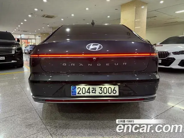 Hyundai Grandeur Hybrid 2023 — Şəkil 9/20