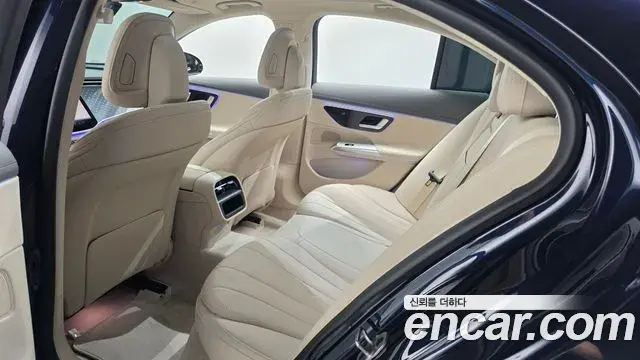 Mercedes-Benz E-Class 2026 — Фото 20/20