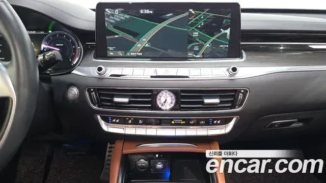 Kia The K9 2018 — Photo 13/20