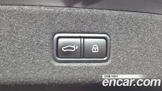 Kia The K9 2018 — Photo 16/20