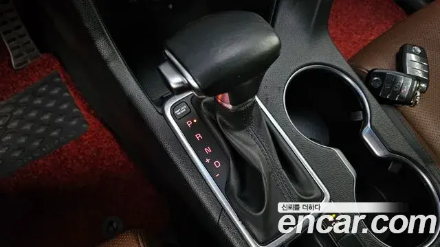 Kia Sportage The Bold 2019 — Photo 12/35