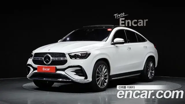 Mercedes-Benz GLE-Class 2023 — Şəkil 26/33