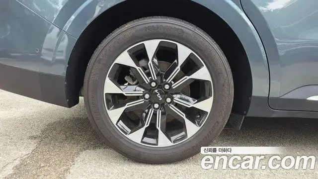 Kia Carnival 2022 — Photo 5/20