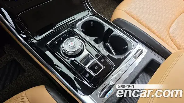 Kia Carnival 2022 — Photo 9/20