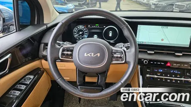 Kia Carnival 2022 — Photo 14/20