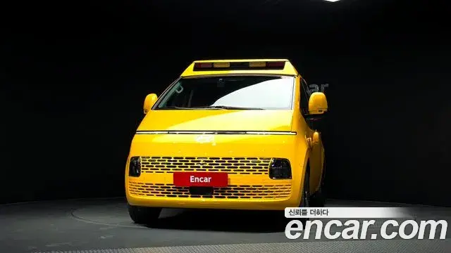 Hyundai Staria 2025 — Photo 3/20
