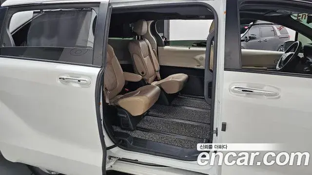 Toyota Sienna 2021 — Photo 11/20