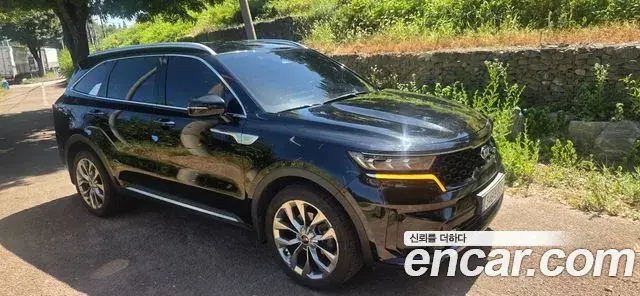 Kia Sorento 2021 — Фото 1/20