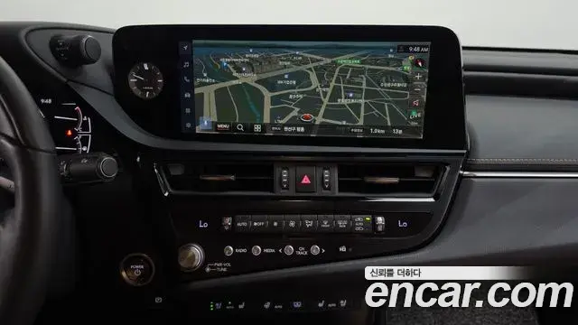 Lexus ES300h 2022 — Photo 34/37