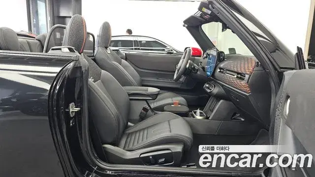 Mini Cooper S Convertible 2025 — Фото 11/20