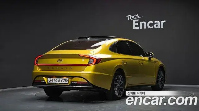 Hyundai Sonata 2019 — Фото 2/20