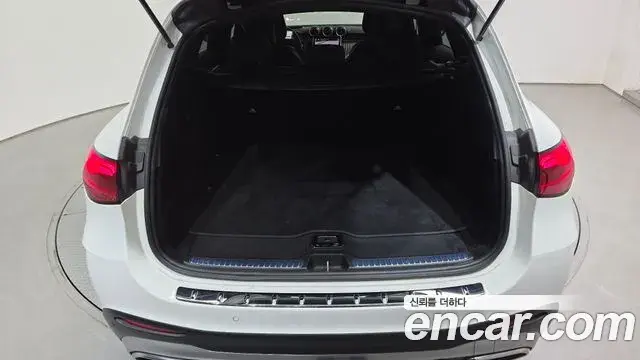 Mercedes-Benz GLC-Class 2023 — Photo 22/30