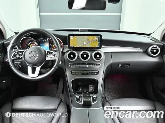 Mercedes-Benz C-Class 2019 — ფოტო 5/20