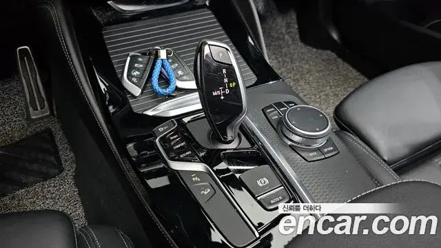 BMW X4 2020 — Şəkil 16/34