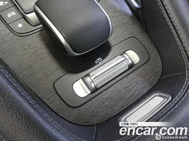 Mercedes-Benz GLE-Class 2022 — ფოტო 10/20