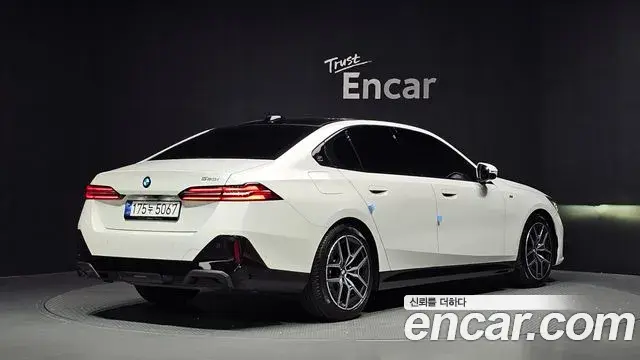 BMW 5 Series 2025 — Şəkil 5/20
