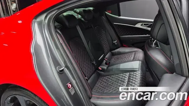 Genesis G70 2019 — Photo 12/20