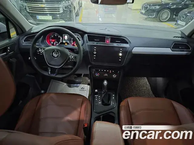 Volkswagen Tiguan 2018 — Şəkil 6/17