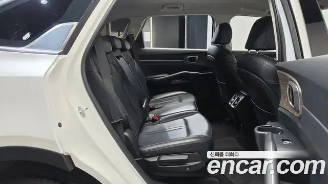 Kia Sorento 2022 — Şəkil 11/20