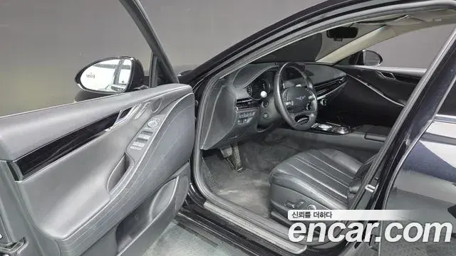 Genesis Electrified G80 2020 — Photo 10/20