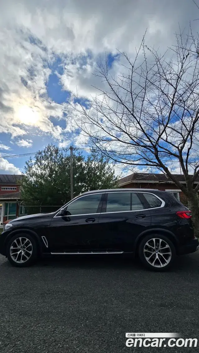 BMW X5 2019 — Фото 10/20