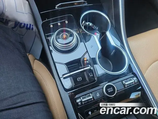 Kia K5 2022 — ფოტო 4/17