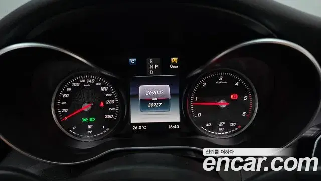Mercedes-Benz C-Class 2018 — Фото 8/20